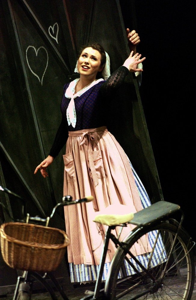 tukli jinsiy olatli yalangoch erkaklar